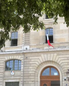 パリ フランス滞在許可証の受け取り