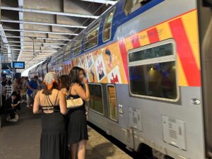南仏 電車移動 カンヌアンティーブ