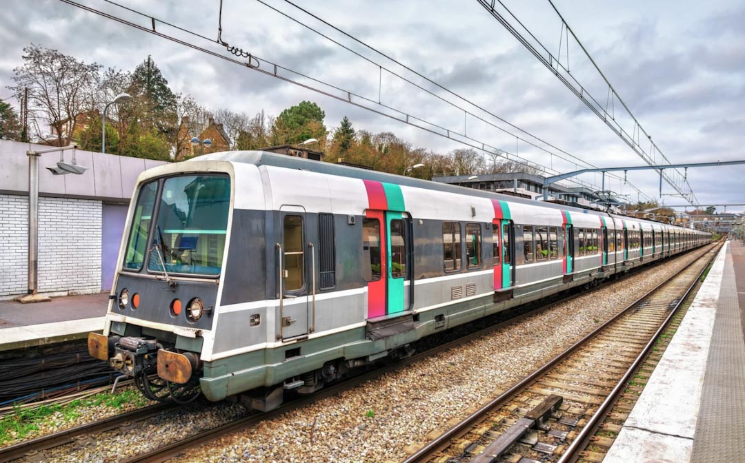 パリ 空港 市内 移動　RER B