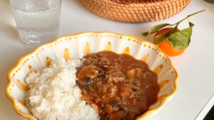 フランス自炊レシピ 海外生活 ルーなしワインなし簡単ハヤシライス