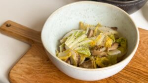 フランス自炊レシピ 白菜としいたけ炒め 簡単