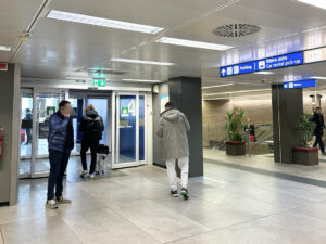 リナーテ空港　治安