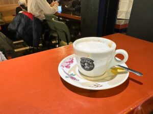 リナーテ空港 カフェ