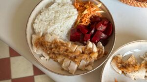 フランス自炊レシピ 火を使わない鶏胸肉のネギ香味タレ