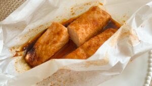 フランス自炊レシピ レンチンで鮭の甘辛包み蒸し 火を使わない　作り方